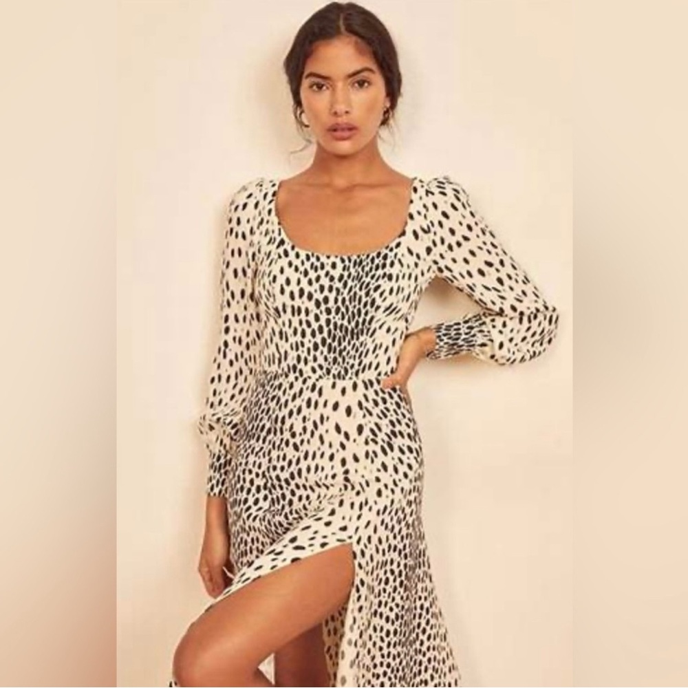 Elegant Black and White Patterned Dress - Picture 2 of 5